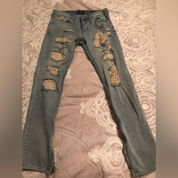 New Men’s Pacsun distressed skinnyjeans 31x32